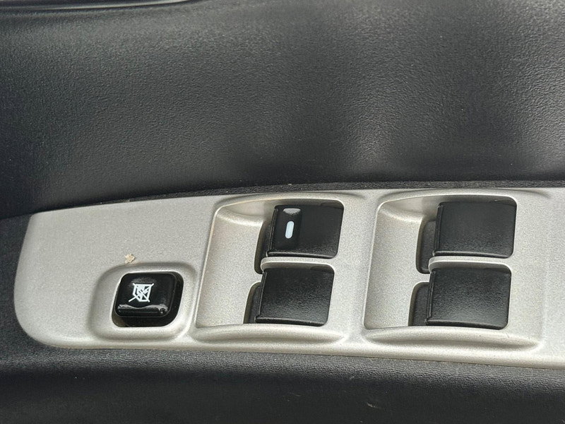 Mitsubishi L200 2.5 DI-D Warrior 4WD Euro 5 4dr (LB) 4dr Manual 2026
