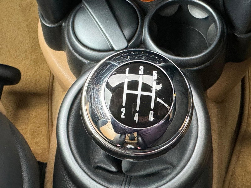 MINI Convertible 1.6 Cooper Euro 3 2dr 2dr Manual 2026