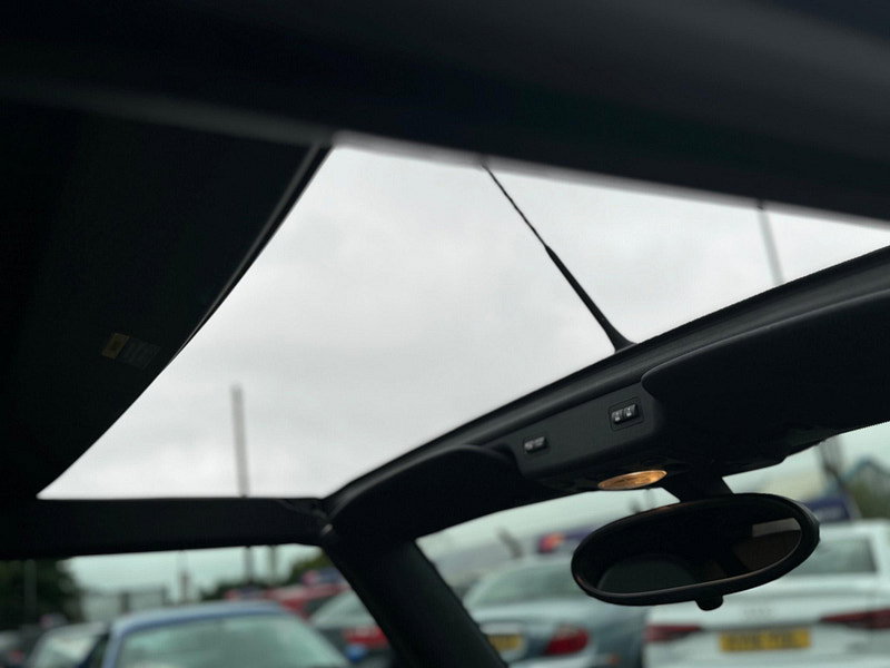 MINI Convertible 1.6 Cooper Euro 3 2dr 2dr Manual 2026