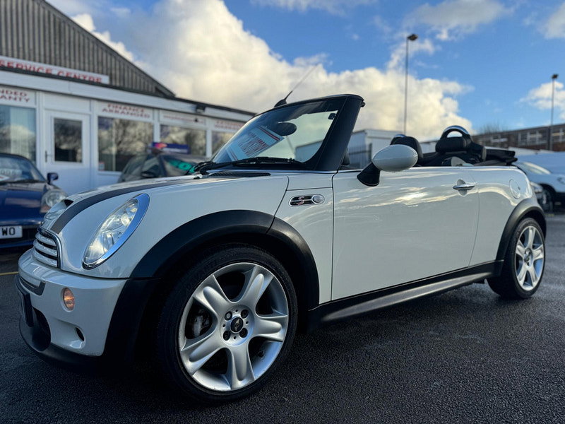 MINI Convertible 1.6 Cooper S Euro 4 2dr 2dr Manual 2026