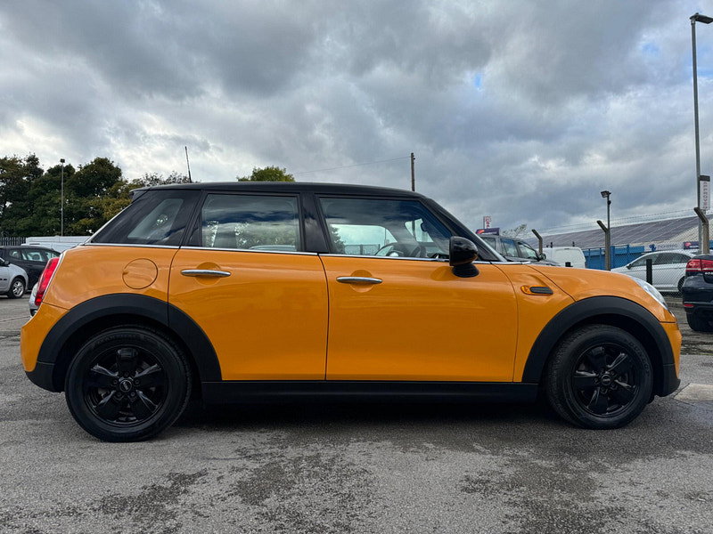 MINI Hatch 1.5 Cooper D Euro 6 (s/s) 5dr 5dr Manual 2026