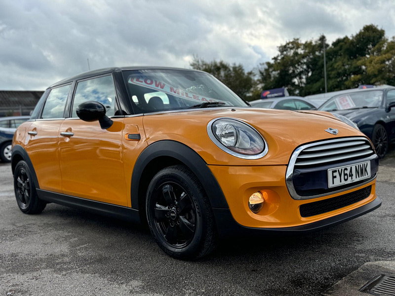 MINI Hatch 1.5 Cooper D Euro 6 (s/s) 5dr 5dr Manual 2026