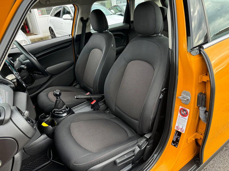 MINI Hatch 1.5 Cooper D Euro 6 (s/s) 5dr 5dr Manual 2026