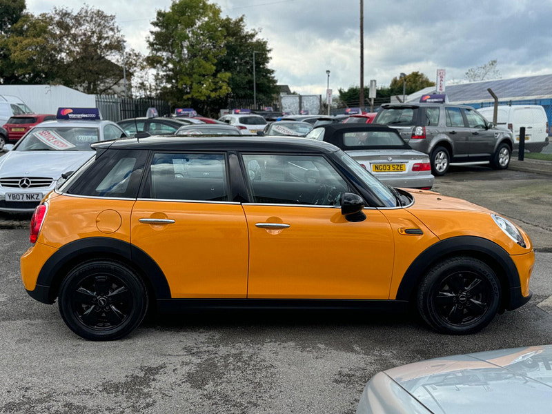 MINI Hatch 1.5 Cooper D Euro 6 (s/s) 5dr 5dr Manual 2026
