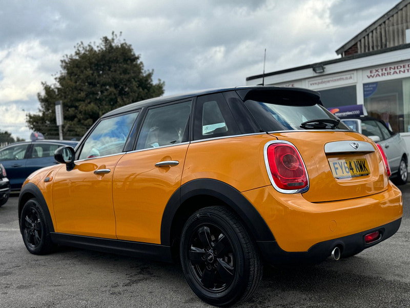 MINI Hatch 1.5 Cooper D Euro 6 (s/s) 5dr 5dr Manual 2026