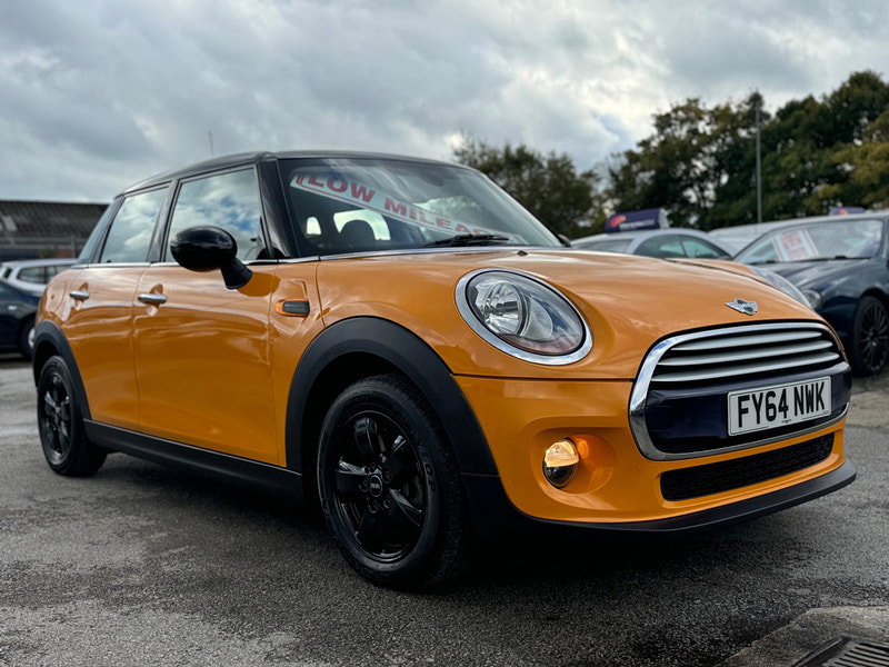 MINI Hatch 1.5 Cooper D Euro 6 (s/s) 5dr 5dr Manual 2026
