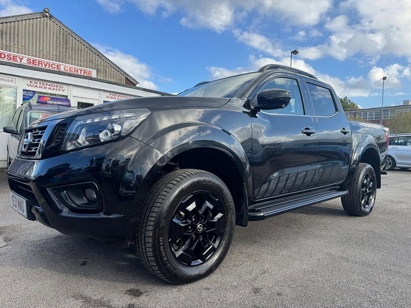 Nissan Navara 2.3 dCi N-Guard Auto 4WD Euro 6 4dr 4dr Automatic 2026