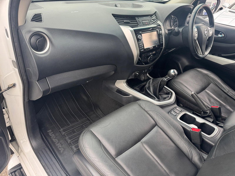 Nissan Navara 2.3 dCi Tekna 4WD Euro 6 (s/s) 4dr 4dr Manual 2026