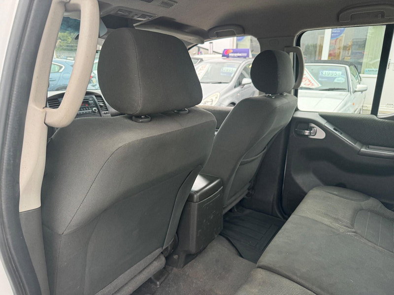 Nissan Navara 2.5 dCi Acenta 4WD Euro 5 4dr 4dr Manual 2026