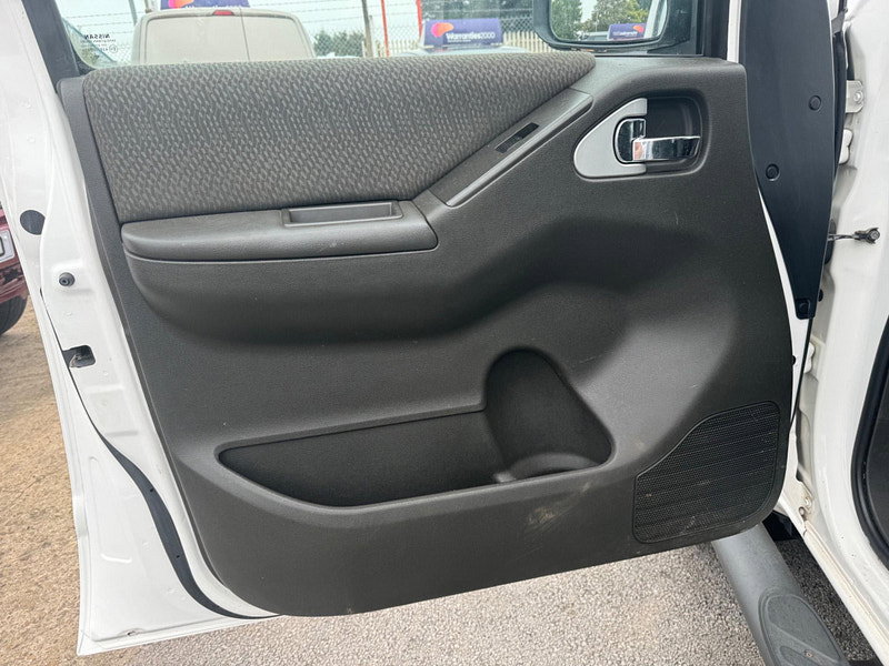 Nissan Navara 2.5 dCi Acenta 4WD Euro 5 4dr 4dr Manual 2026