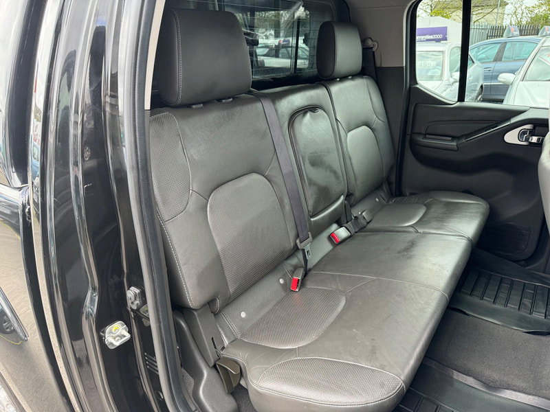 Nissan Navara 2.5 dCi Tekna 4WD Euro 5 4dr 4dr Manual 2026