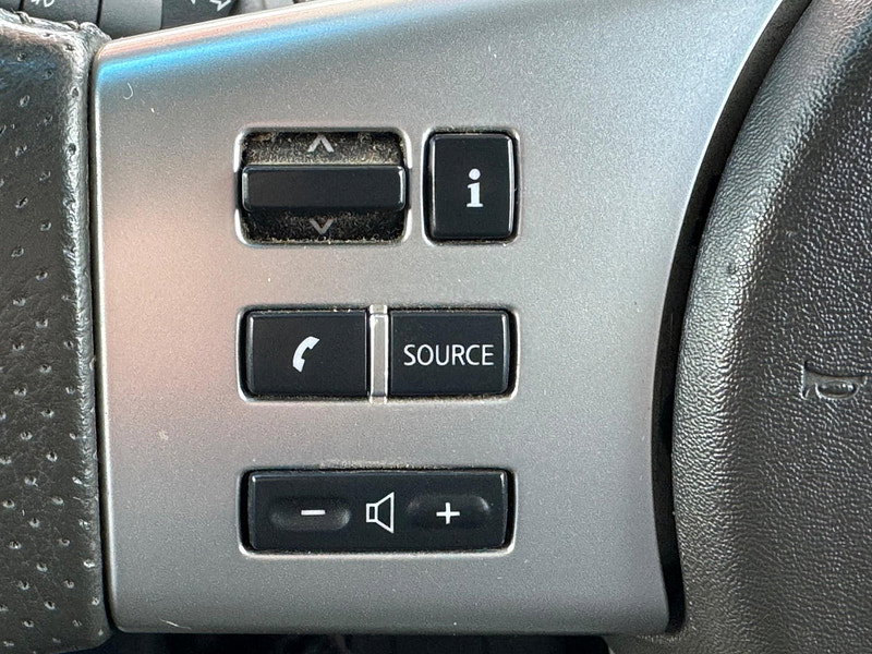 Nissan Navara 2.5 dCi Tekna 4WD Euro 5 4dr 4dr Manual 2026