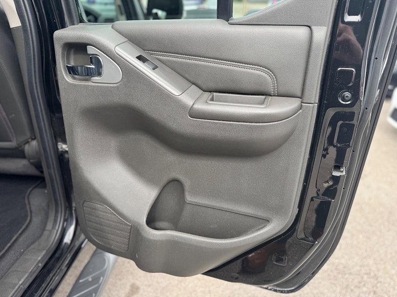 Nissan Navara 2.5 dCi Tekna Auto 4WD Euro 5 4dr 4dr Automatic 2026
