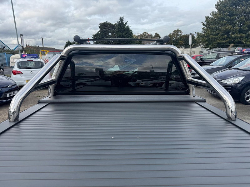 Nissan Navara 3.0 dCi V6 Outlaw Auto 4WD Euro 4 4dr 4dr Automatic 2026