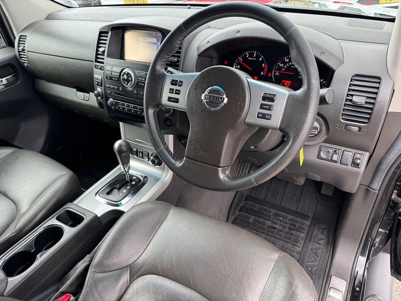 Nissan Navara 3.0 dCi V6 Outlaw Auto 4WD Euro 4 4dr 4dr Automatic 2026