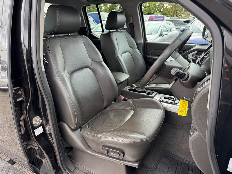 Nissan Navara 3.0 dCi V6 Outlaw Auto 4WD Euro 4 4dr 4dr Automatic 2026