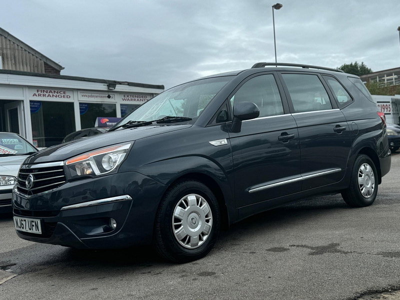 Ssangyong Turismo 2.2D SE Euro 6 5dr 5dr Manual 2026