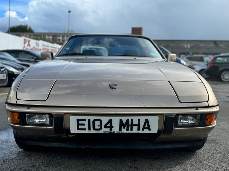 Porsche 924  2dr Manual 2026