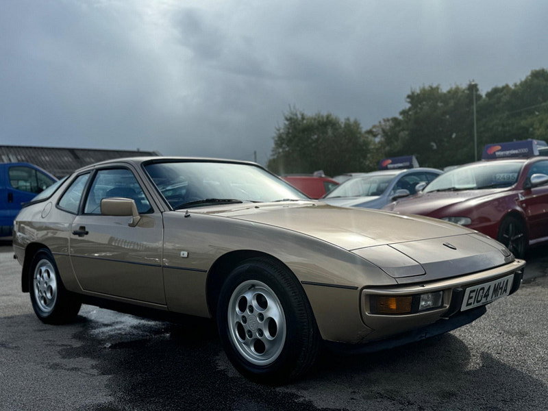 Porsche 924  2dr Manual 2026