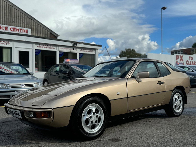 Porsche 924  2dr Manual 2026
