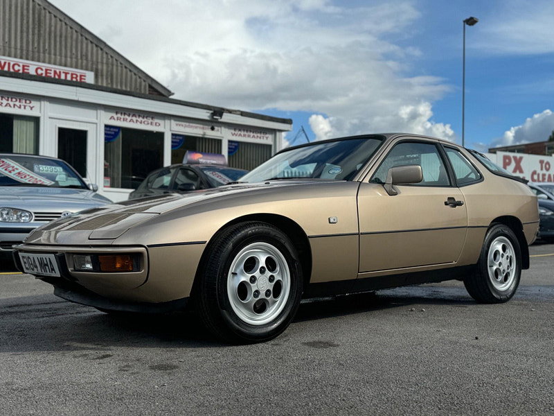 Porsche 924  2dr Manual 2026