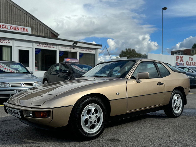 Porsche 924  2dr Manual 2026