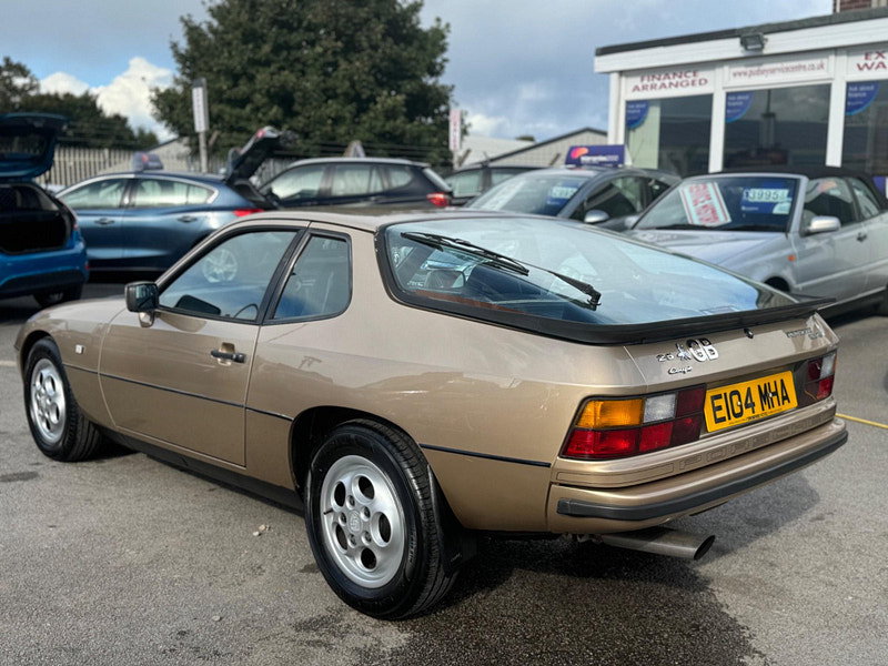 Porsche 924  2dr Manual 2026