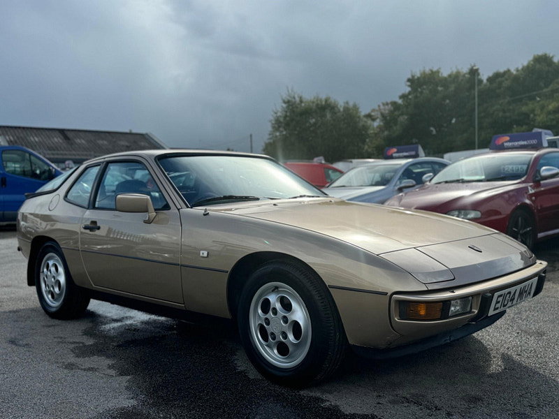 Porsche 924  2dr Manual 2026