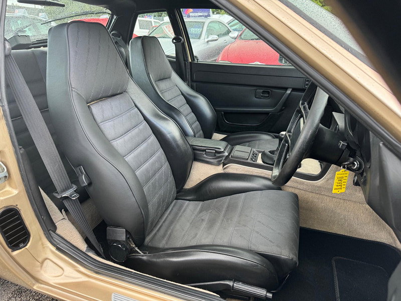 Porsche 924  2dr Manual 2026