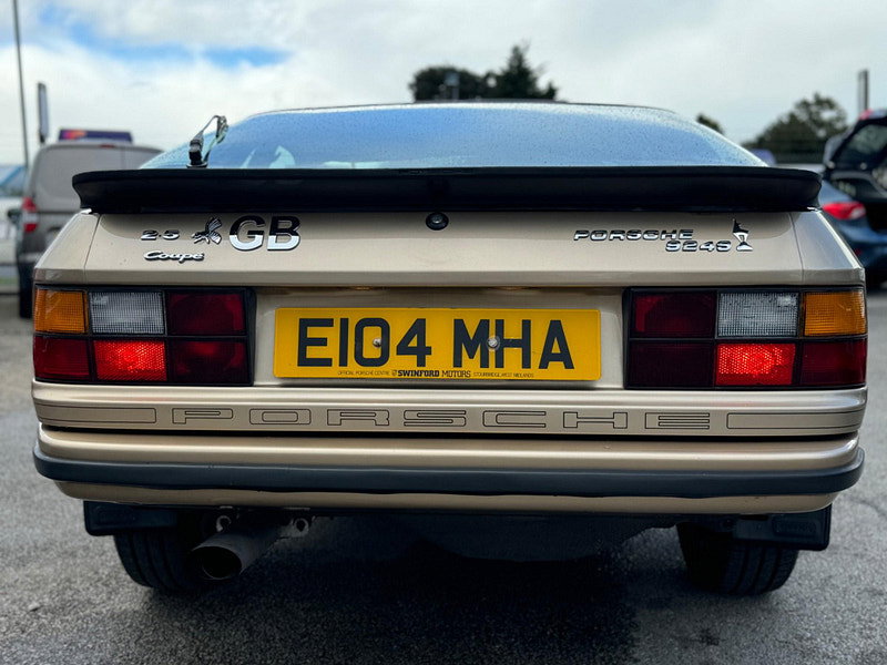 Porsche 924  2dr Manual 2026