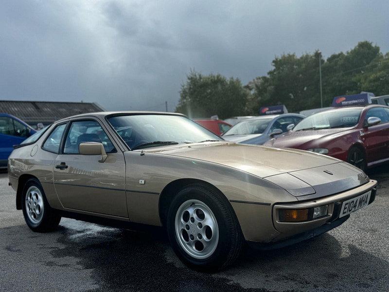 Porsche 924  2dr Manual 2026
