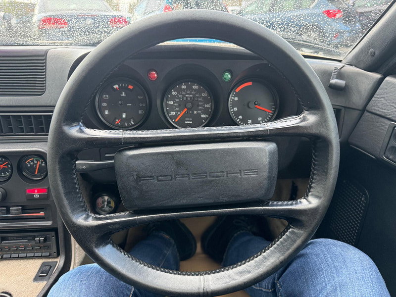 Porsche 924  2dr Manual 2026