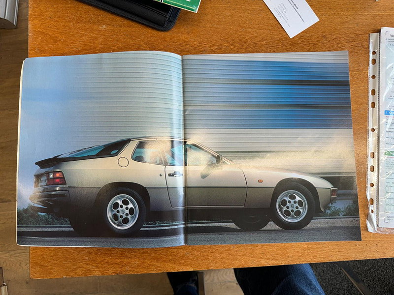 Porsche 924  2dr Manual 2026