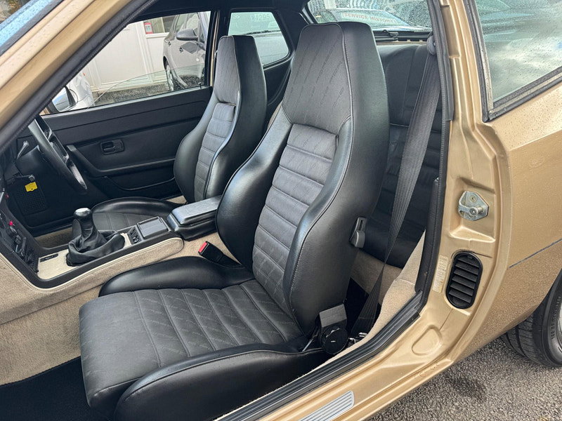 Porsche 924  2dr Manual 2026