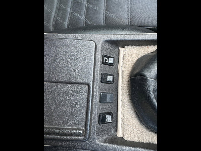 Porsche 924  2dr Manual 2026