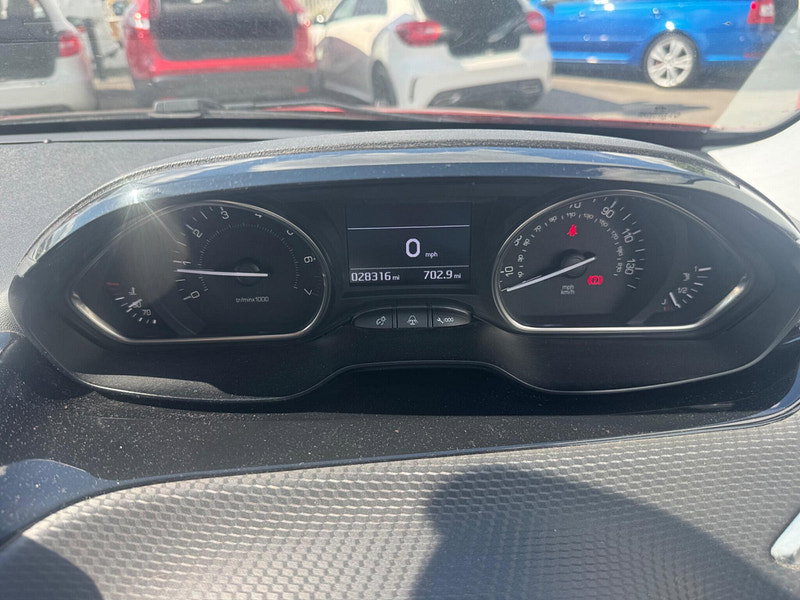 Peugeot 2008 1.2 PureTech Allure Euro 6 5dr 5dr Manual 2026