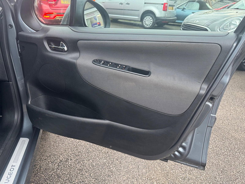 Peugeot 207 1.6 VTi Sport Tiptronic Euro 5 5dr 5dr Automatic 2026