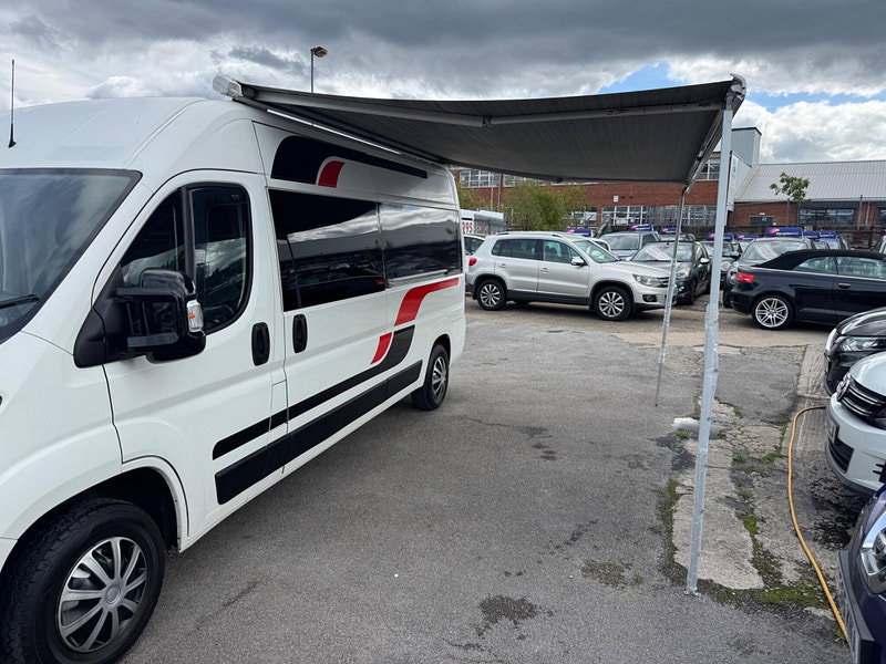 Peugeot Boxer 2.2 BlueHDi 335 Professional Camper Van 5dr Manual 2026