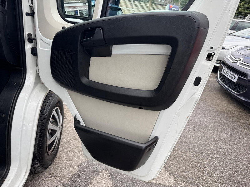 Peugeot Boxer 2.2 BlueHDi 335 Professional Camper Van 5dr Manual 2026