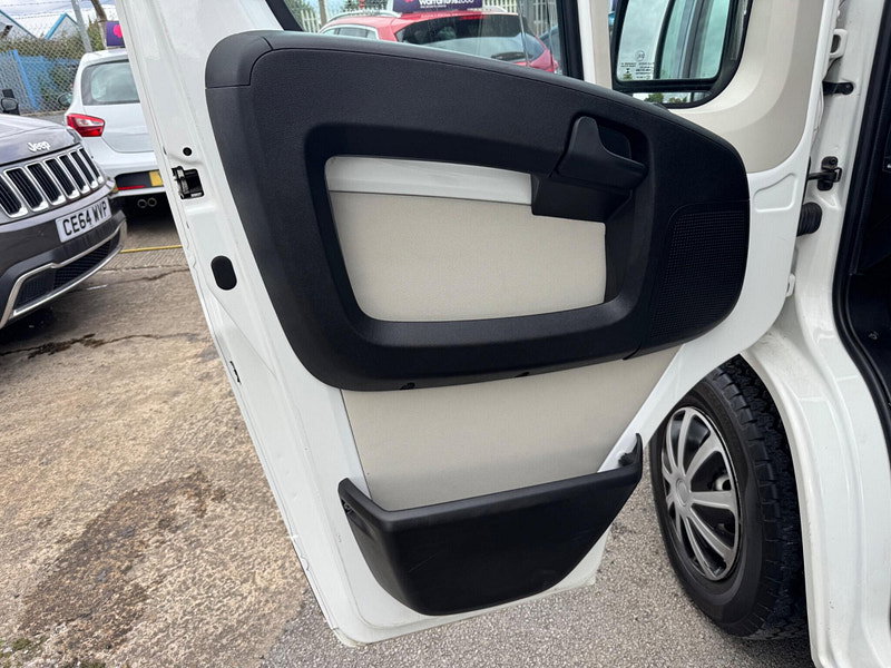 Peugeot Boxer 2.2 BlueHDi 335 Professional Camper Van 5dr Manual 2026