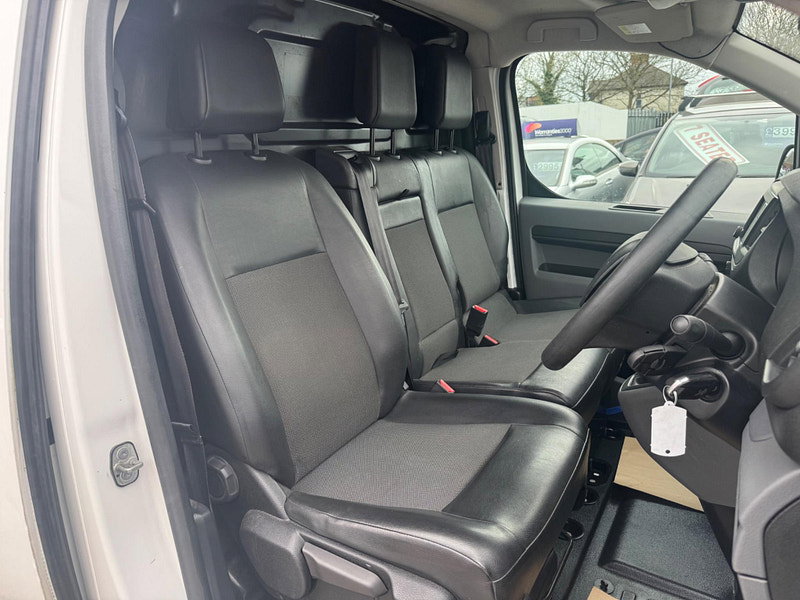 Peugeot Expert 2.0 BlueHDi 1400 Professional Standard Panel Van MWB Euro 6 (s/s) 6dr 6dr Manual 2026