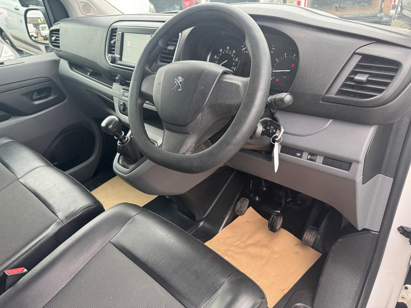 Peugeot Expert 2.0 BlueHDi 1400 Professional Standard Panel Van MWB Euro 6 (s/s) 6dr 6dr Manual 2026