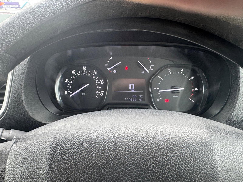 Peugeot Expert 2.0 BlueHDi 1400 Professional Standard Panel Van MWB Euro 6 (s/s) 6dr 6dr Manual 2026