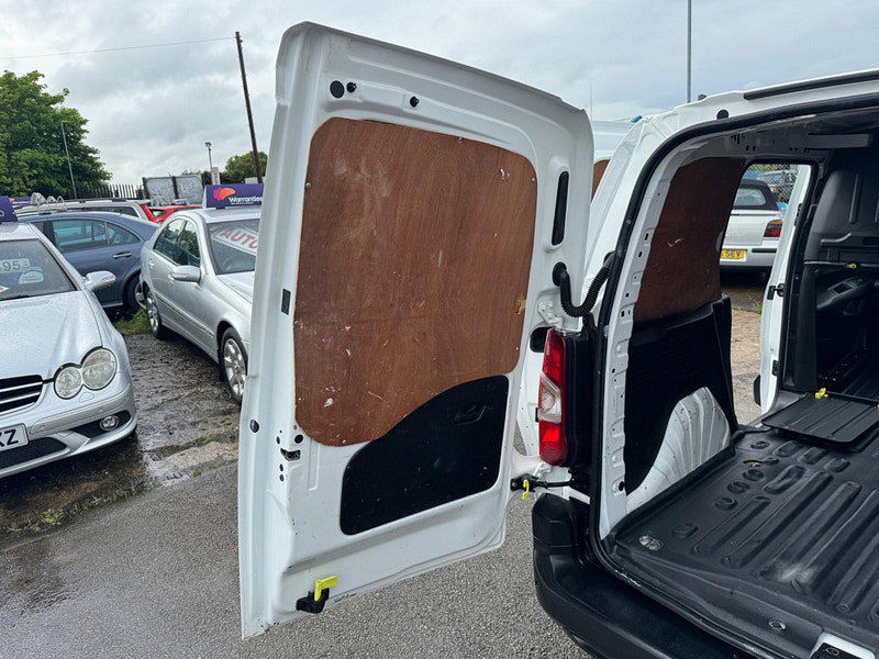 Peugeot Partner 1.6 BlueHDi 650 Professional Standard Panel Van SWB Euro 6 5dr 5dr Manual 2026