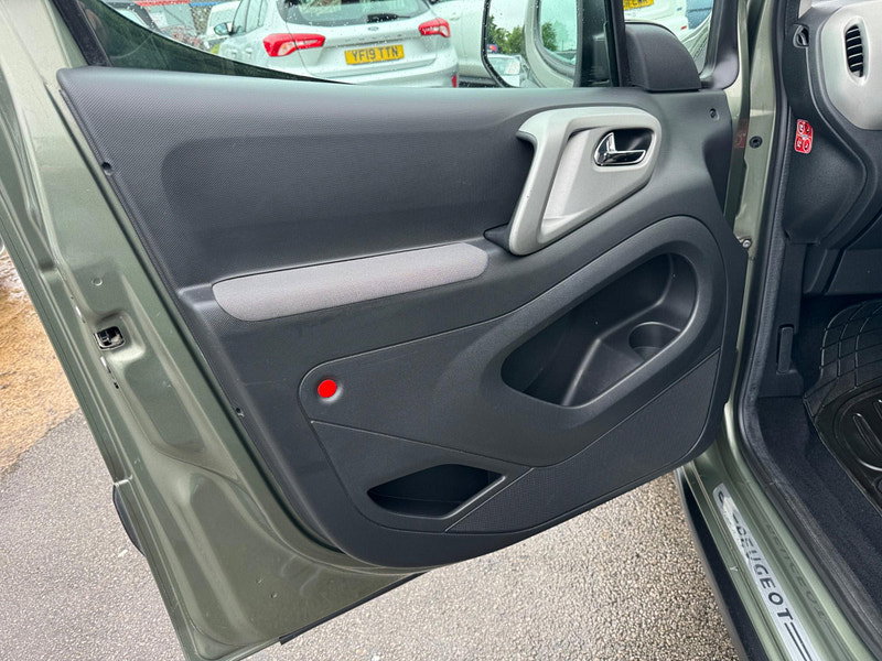 Peugeot Partner Tepee 1.6 HDi 8v Tepee Outdoor 5dr 5dr Manual 2026