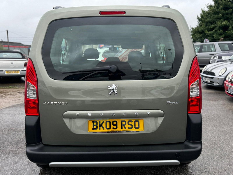 Peugeot Partner Tepee 1.6 HDi 8v Tepee Outdoor 5dr 5dr Manual 2026