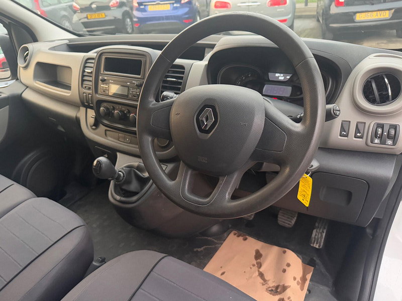 Renault Trafic 1.6 dCi 27 Business+ SWB Standard Roof Euro 5 5dr 4dr Manual 2026