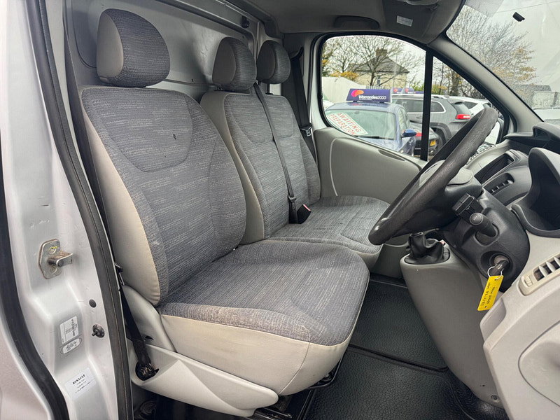 Renault Trafic 2.0 dCi LL29 eco L3 H1 3dr (Phase 3) 3dr Manual 2026
