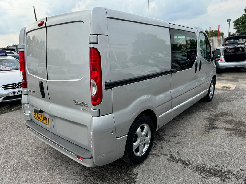 Renault Trafic 2.0 dCi LL29 Sport Crew Van L3 H1 4dr (Phase 3, 6 Seats) 4dr Manual 2026