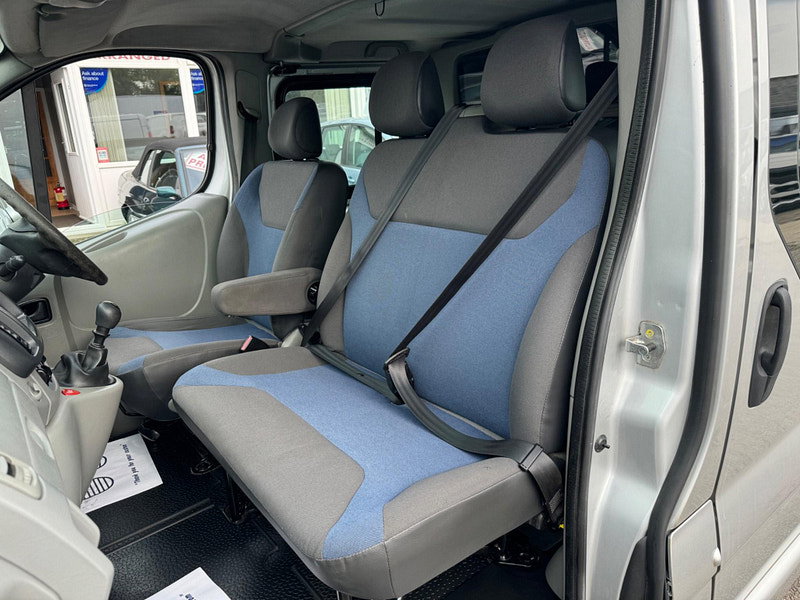 Renault Trafic 2.0 dCi LL29 Sport Crew Van L3 H1 4dr (Phase 3, 6 Seats) 4dr Manual 2026